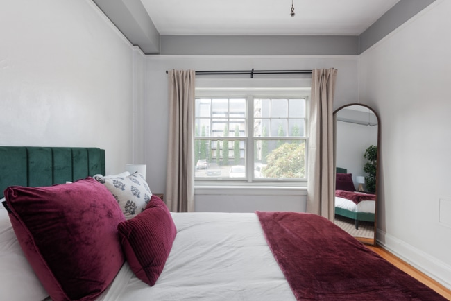 Photo - 2015 NW Flanders St Unit 212