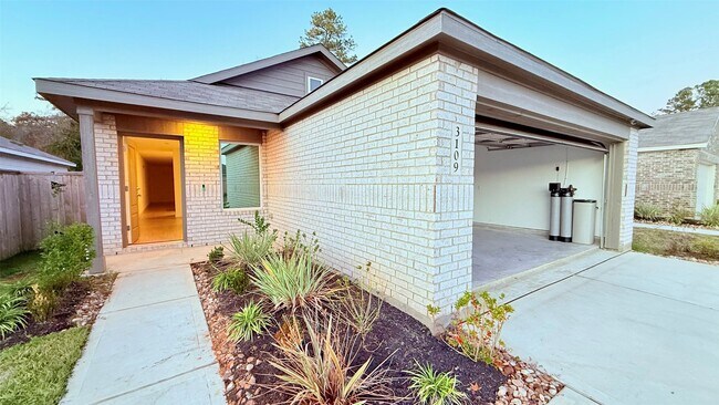 Photo - 3109 Courtney Flower Dr