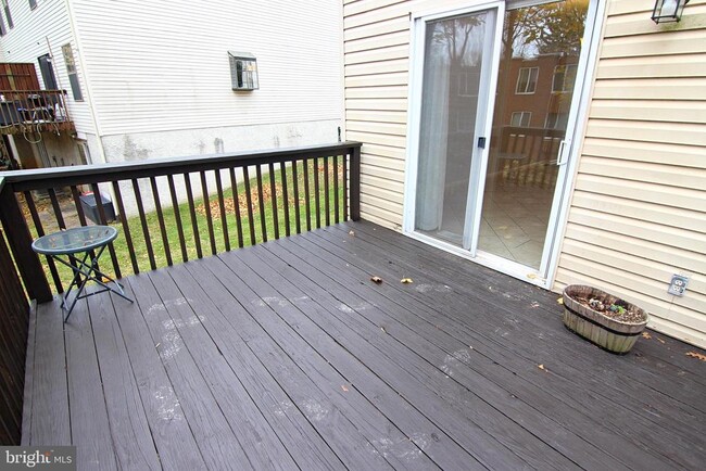 Photo - 7923 Ridge Ave