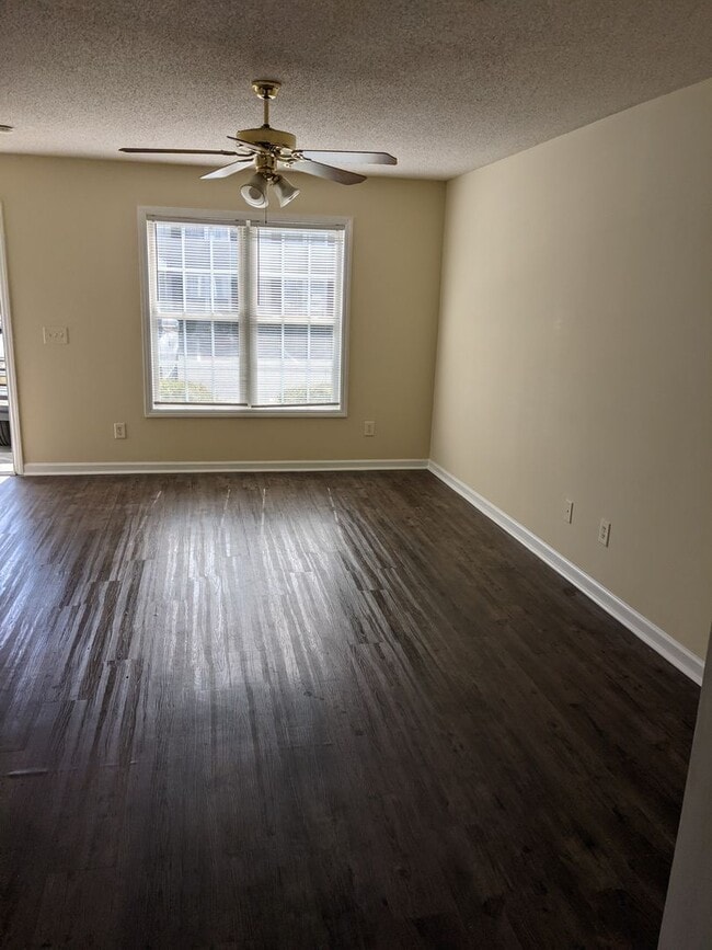 Photo - Two bedroom, 1.5 townhouse in Graham (Park... Unit D