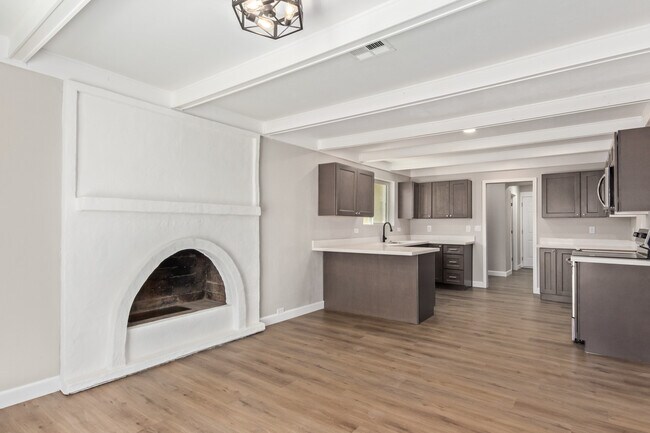 Photo - 7525 W Lake Erie Dr