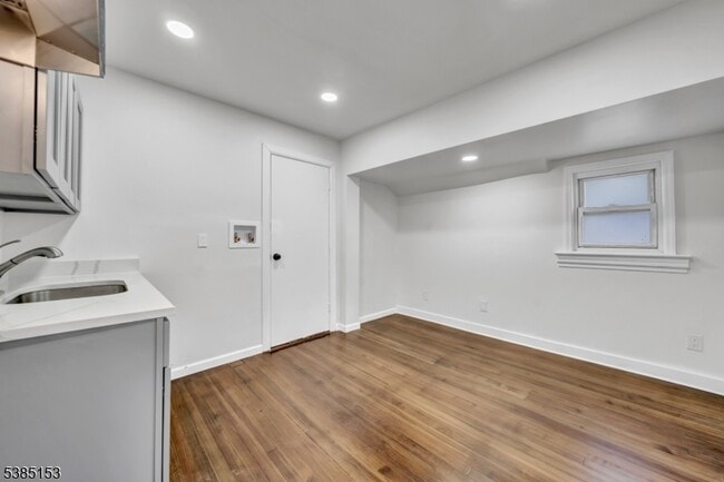 Photo - 1451 Franklin St Casa