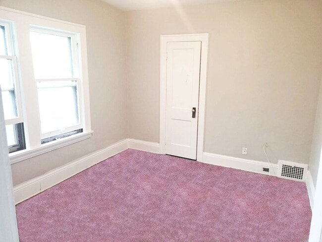 Photo - 8505 Garfield Blvd Unidad 2