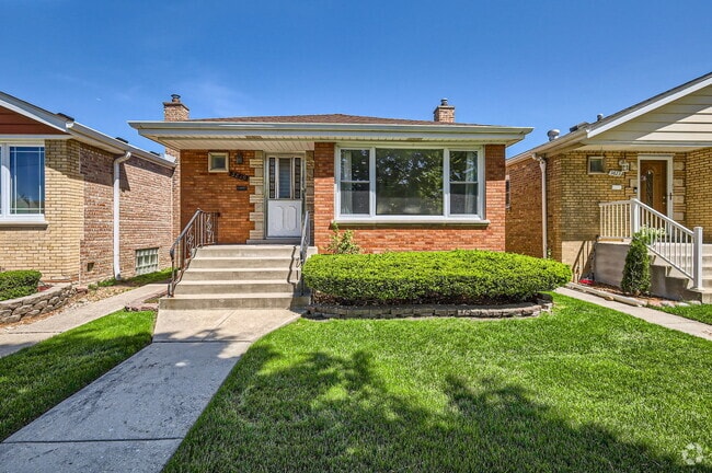 Building Photo - 5819 S Moody Ave Rental