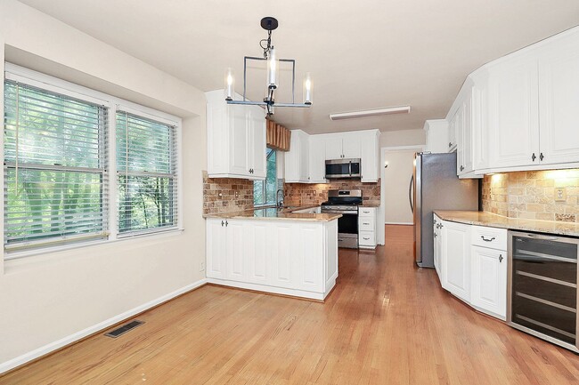 Photo - Large Olde Providence Home For Rent!