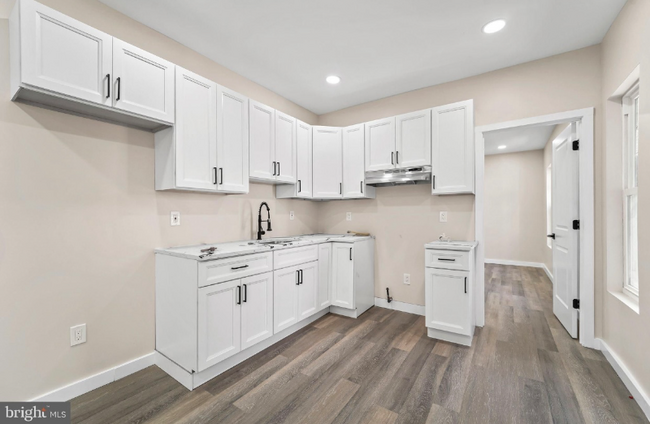 Photo - 335 Spring St Unit 2nd Floor Apartment C