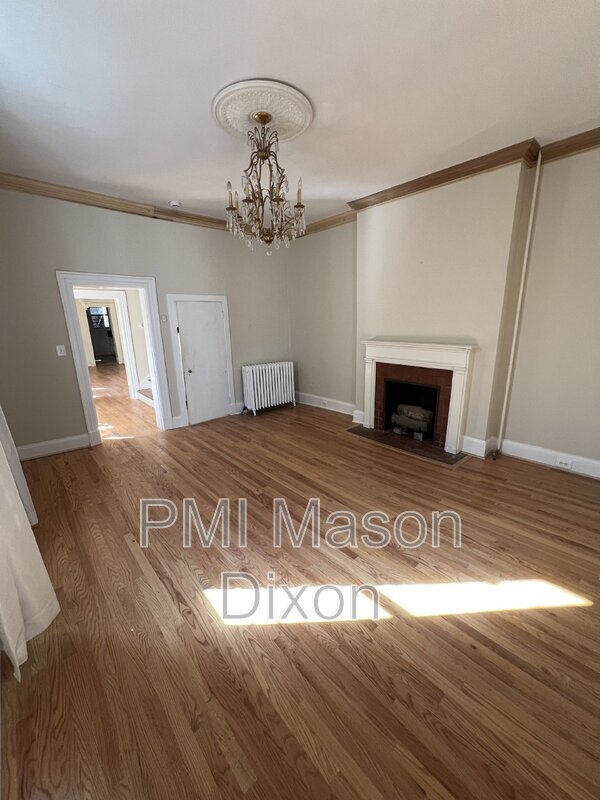 2132 Mt Royal Terrace Townhome Townhome Rental in Baltimore MD