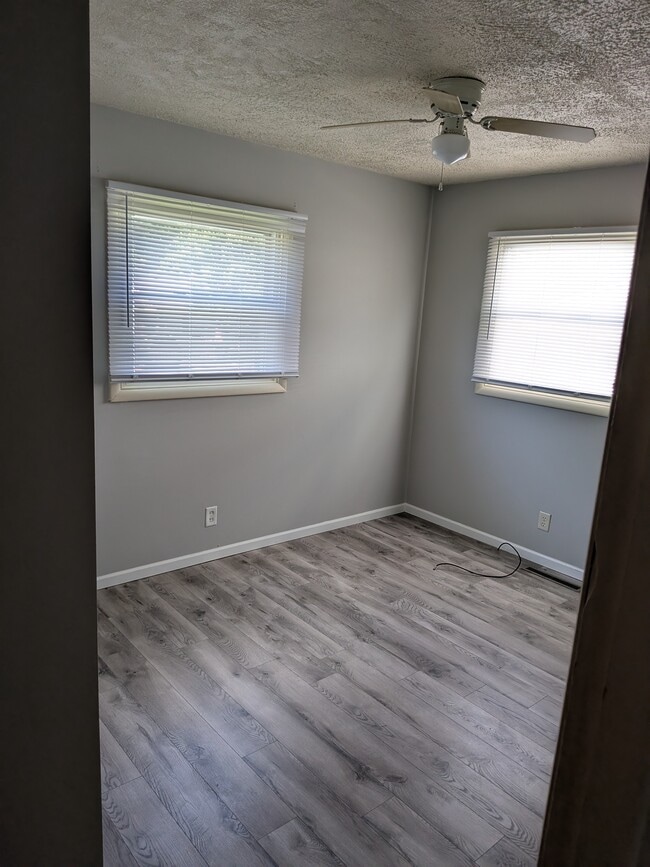 46 Kaydon Dr