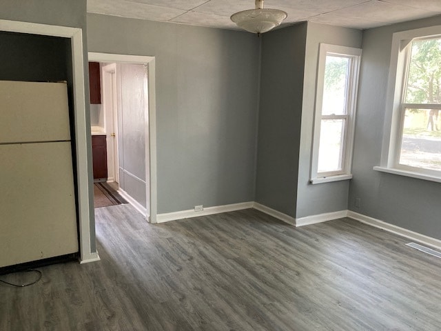 Photo - 304 W 8th St