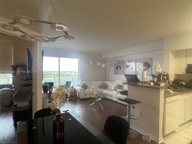 Photo - 5077 NW 7th St Unidad 709