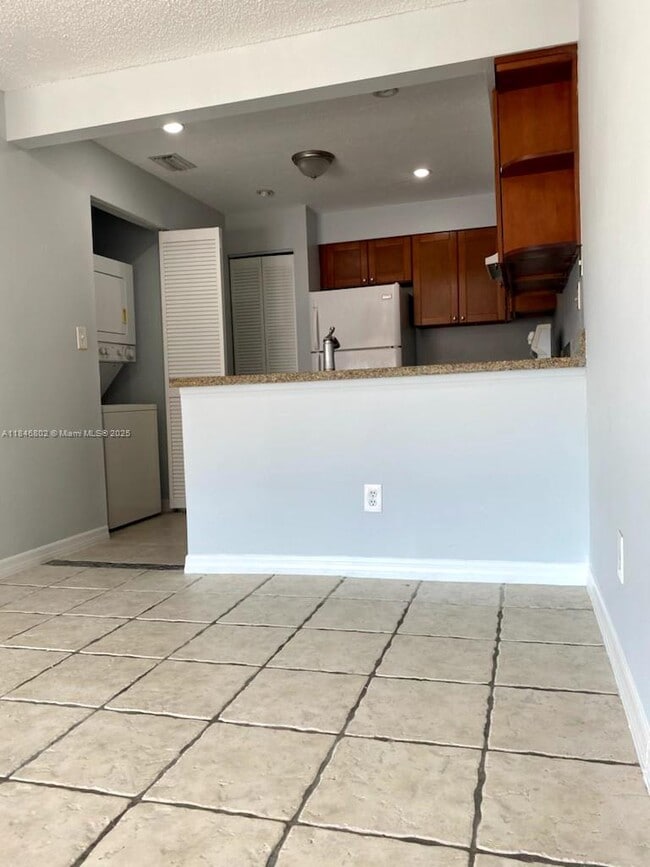 Building Photo - 15617 SW 86th Terrace Unit 119 Rental