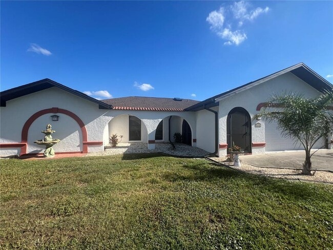 Photo - 470 Strasburg Dr