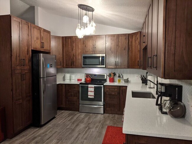 Photo - 4854 Lark Dr