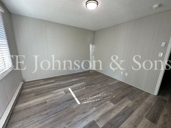 Photo - Cozy 1 Bedroom Unit with Water Included on Green Oaks Ct Unit 2550 Green Oaks B