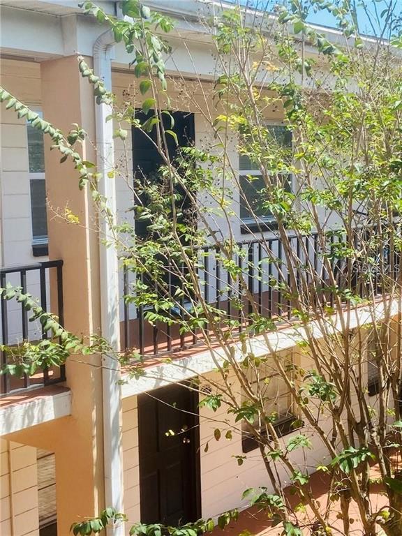 Building Photo - 120 S Church Ave Unit 209