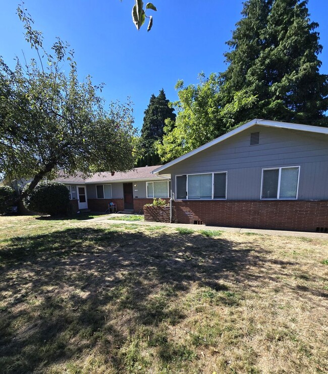Building Photo - 110- ( P ) Unit 11050