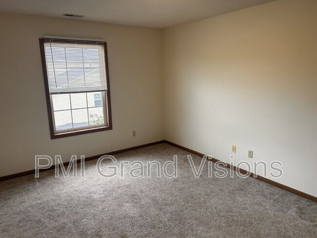 Photo - 1950 Douglas St Unidad 8 Rental