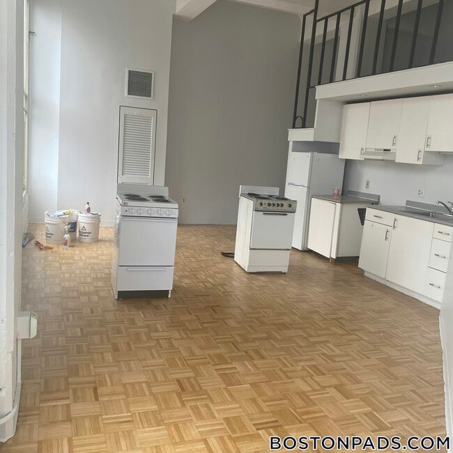 Photo - 61 Brookline Ave Unidad 213