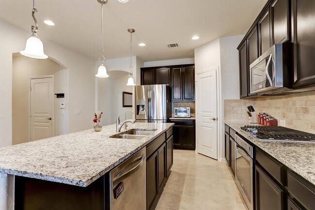 Photo - 5334 Silver Ledge Dr