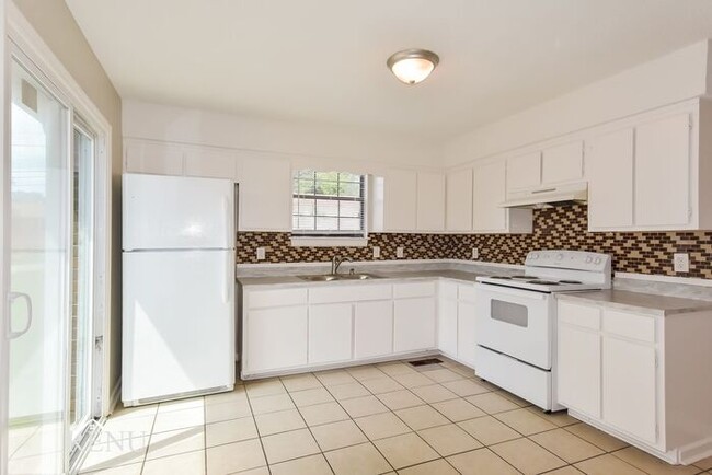 Photo - 3315 Walton Ln