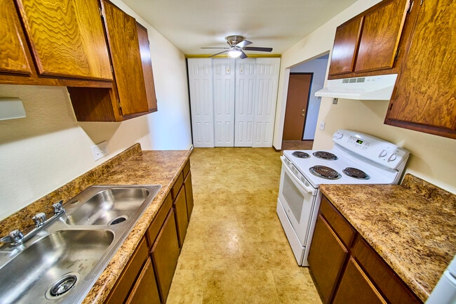 Three Pines Apartments