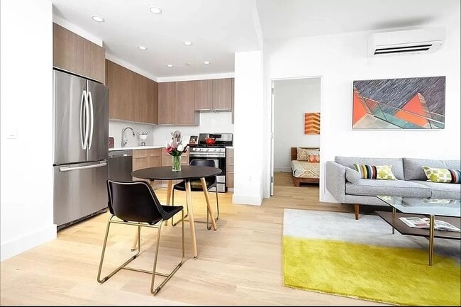 41-22 24th St Unit 2C