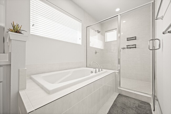 Building Photo - 4002 Elser St