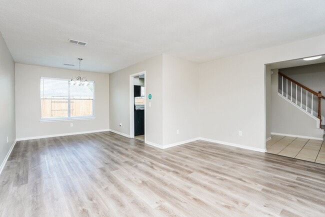 Photo - 18162 Holly Green Dr