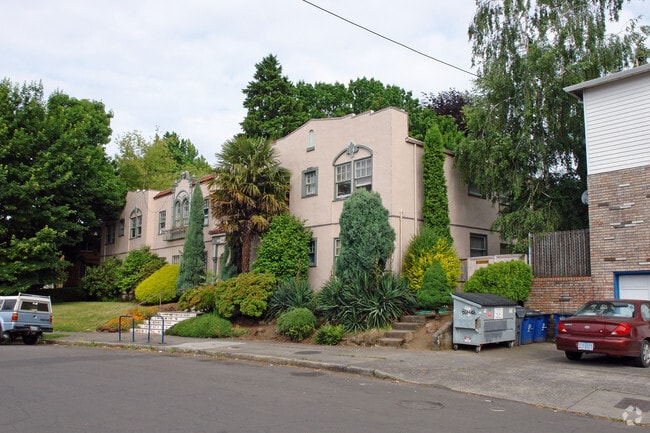 Del Rey Apartments - Del Rey Apartments