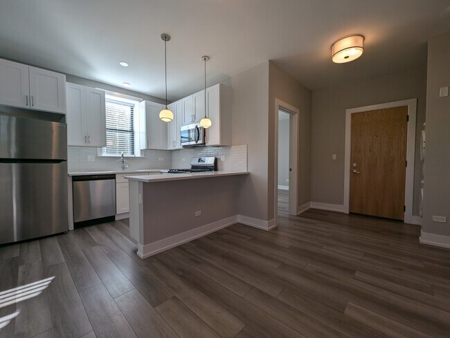 Photo - 3943 N Janssen Ave Unidad 2