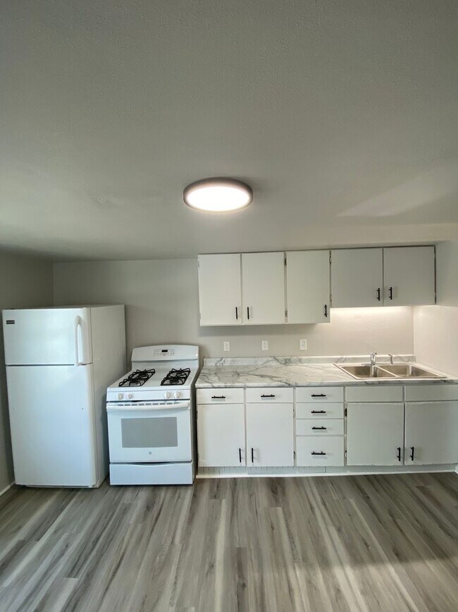 801 Dove St Unit 801 Dove St - Unit A