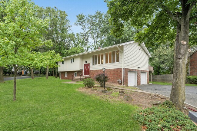 Photo - 32 Rock Rd