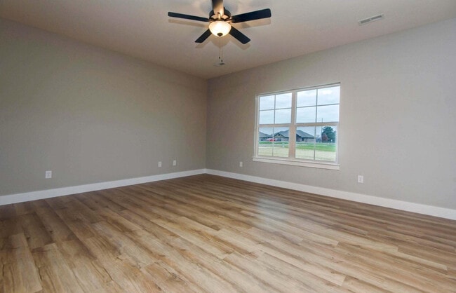 Photo - 698 Glenwood Ave