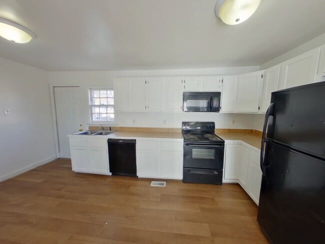 Photo - 703 S Hydraulic Ave Unit 703