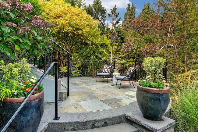 Photo - Capitol Hill View Home