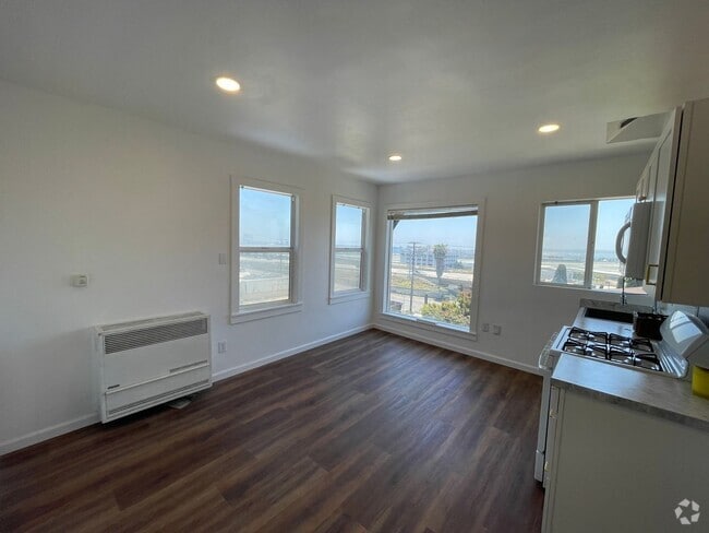 Building Photo - $500 OFF First Month's Rent! Remodeled 1BD... Unit 1408 Sassafras Rental