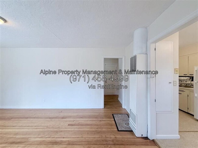 Photo - 1017 NE Birchwood Dr