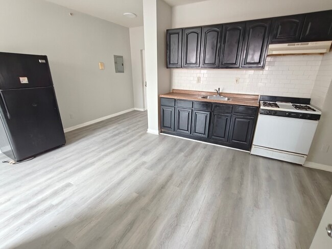 Photo - 279 Goldsmith Ave Unit H3