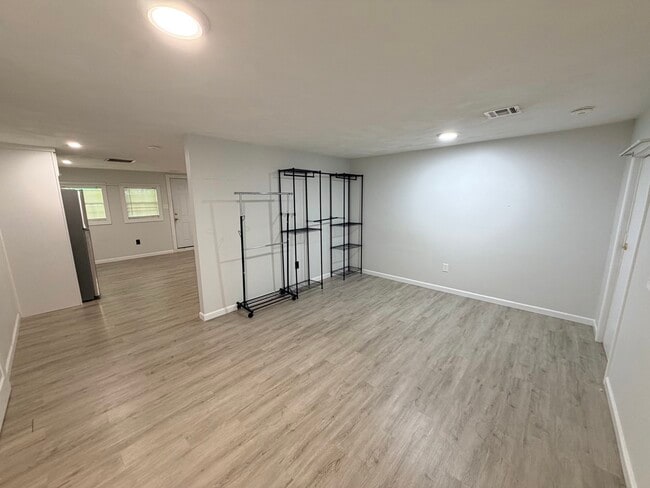 260 Main St Unidad R