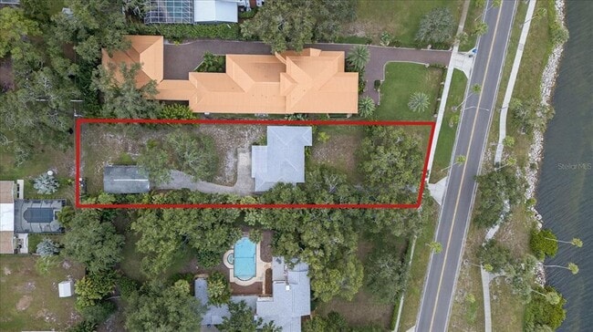 Photo - 215 Edgewater Dr