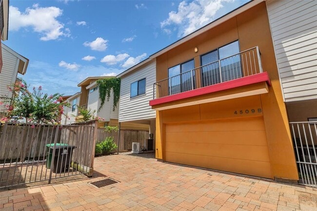 Photo - 4509B Eigel St Unidad B Rental
