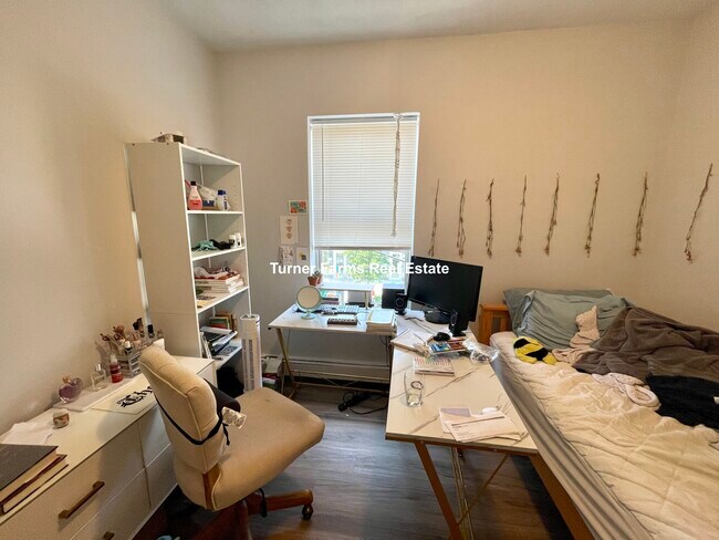 122 Berkshire St Unit 3