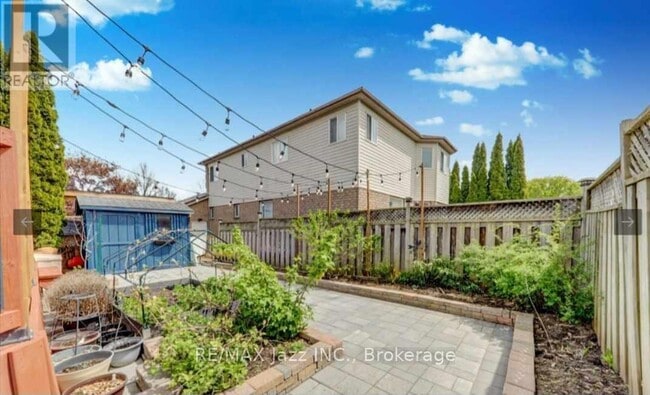 Photo - 107 Apple Blossom Blvd