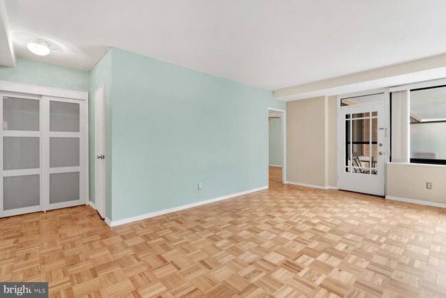 Photo - 4740 Connecticut Ave NW Unidad 414