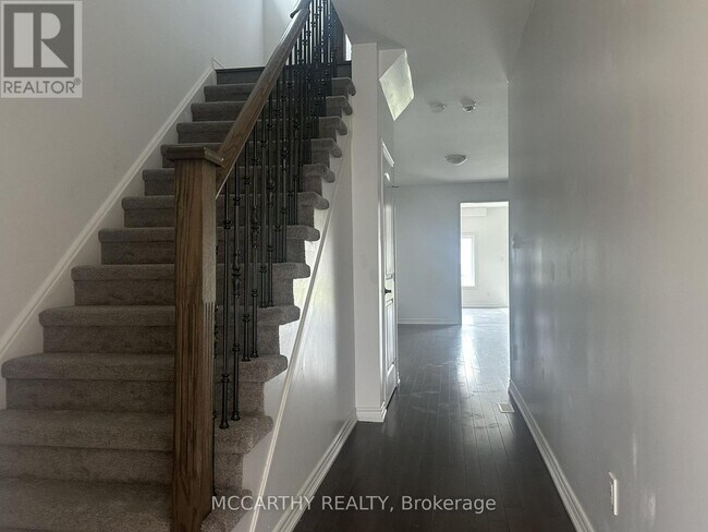 Photo - 352 Van Dusen Ave