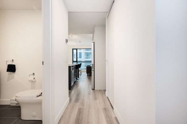 Photo - 4171 Rue de la Montagne Unité SI ID1261819P