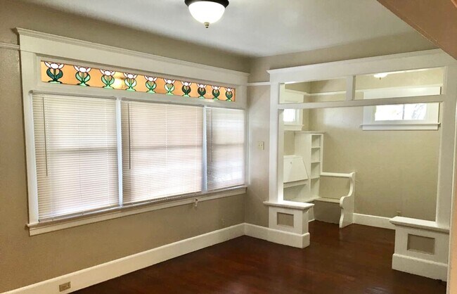 Photo - F00819 Unidad 819