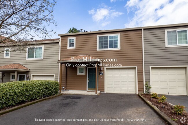 Building Photo - Cozy Two Bedroom Townhome in Tualatin! Upd...