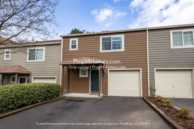 Cozy Two Bedroom Townhome in Tualatin! Upd... - Cozy Two Bedroom Townhome in Tualatin! Upd...