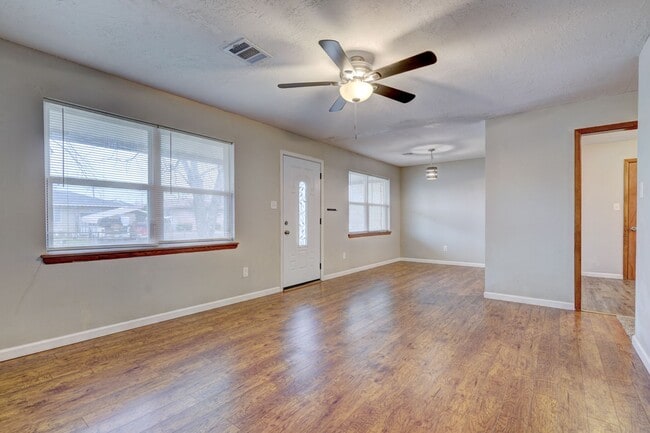 Photo - 329 NW 62nd St